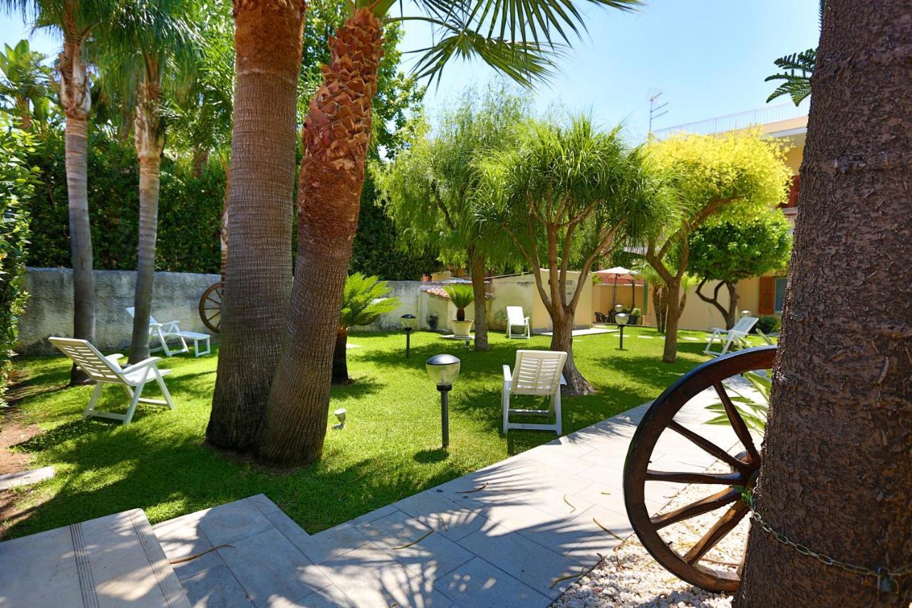 Re Sole La Dependance - Casa Vacanza M E R C U R I O Avola Exterior foto