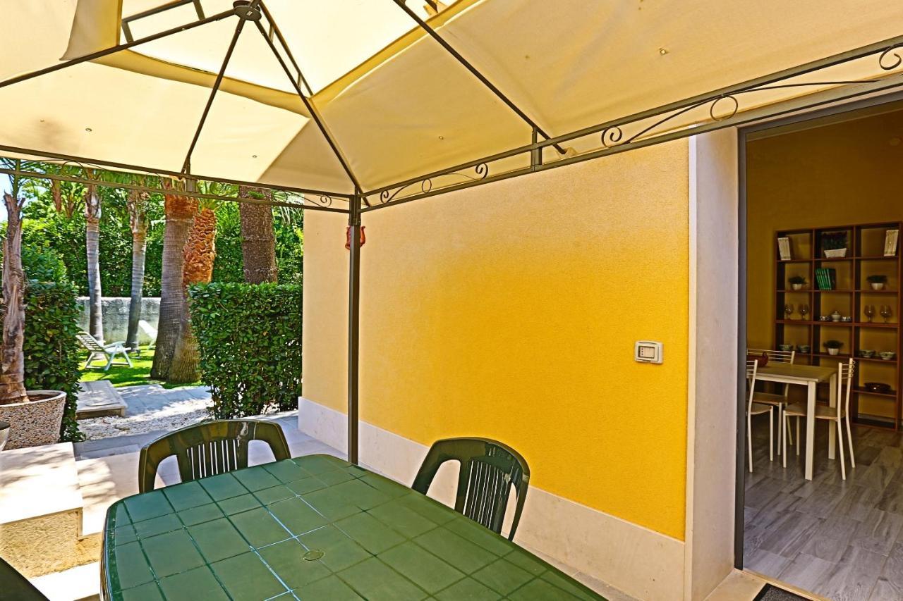 Re Sole La Dependance - Casa Vacanza M E R C U R I O Avola Exterior foto